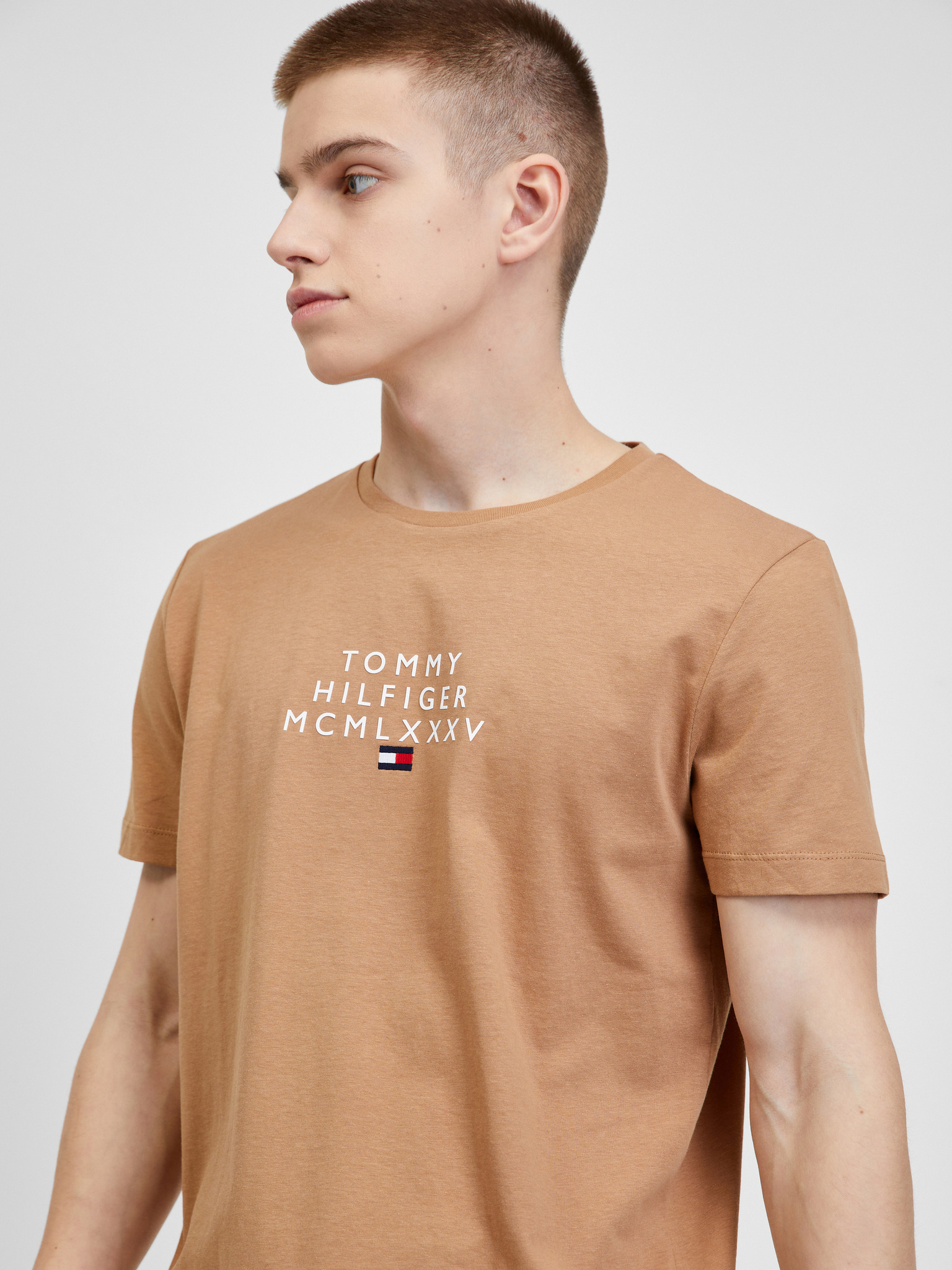 brown thomas tommy hilfiger