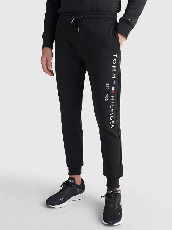 essential tommy sweatpants