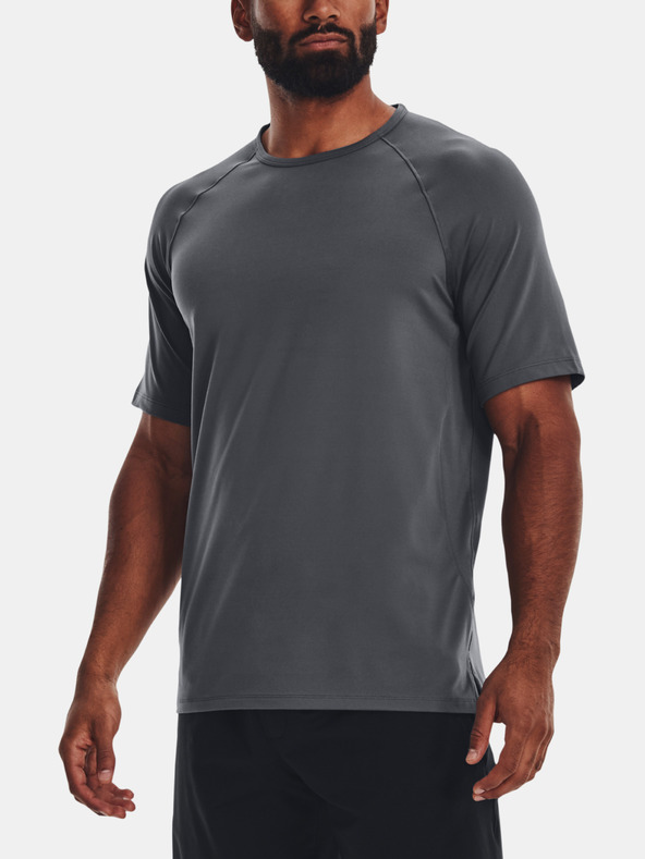 Дрехи > Тениски и потници > Тениски с къси ръкави Under Armour UA Meridian Shortsleeve T-shirt Siv