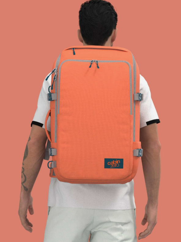 CabinZero Adv Pro 42L Moroccan Sands Backpack Naranja