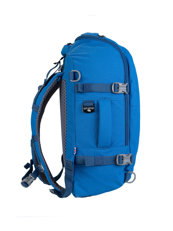 CabinZero Adventure (32L) Backpack Azul