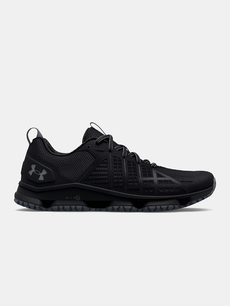 Under Armour UA MG Strikefast Tenisky